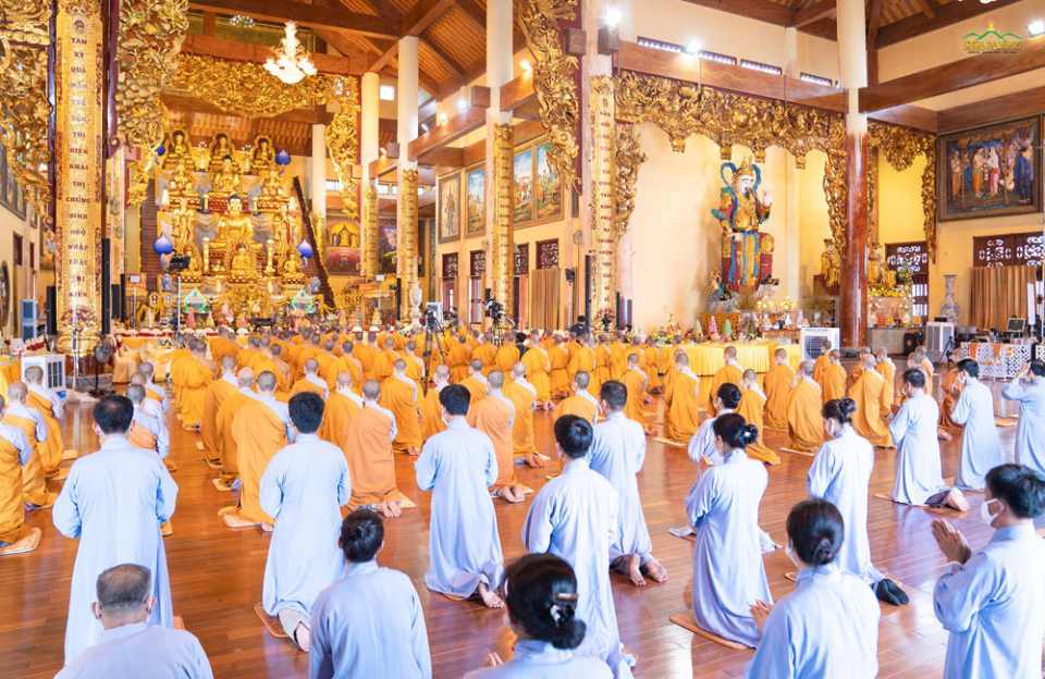 Trang nghiêm Đại lễ phát Bồ đề tâm nhân ngày vía Quan Thế  m Bồ tát thành đạo (Ảnh năm 2021)
