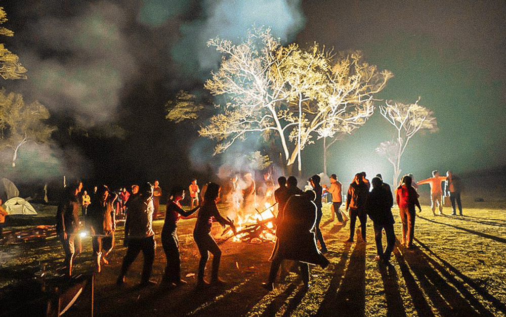 Một chương trình đốt lửa trại hứa hẹn tràn đầy không khí sôi động, hấp dẫn (ảnh minh họa)
