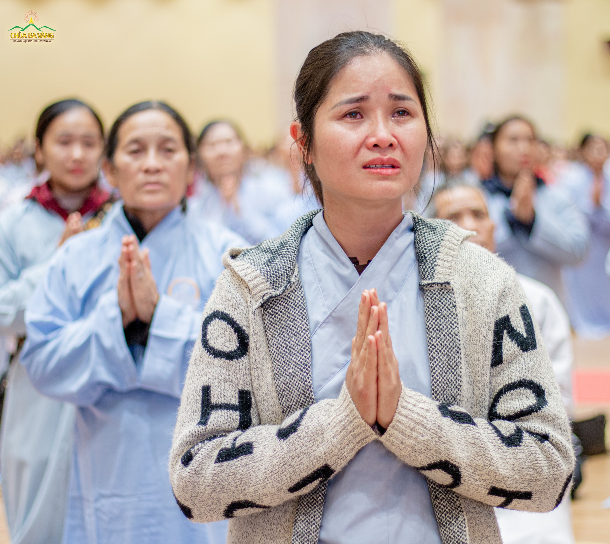 Hướng về ngày Đức Thế Tôn nhập Niết bàn, những người con Phật ai cũng tiếc thương không cầm được nước mắt  