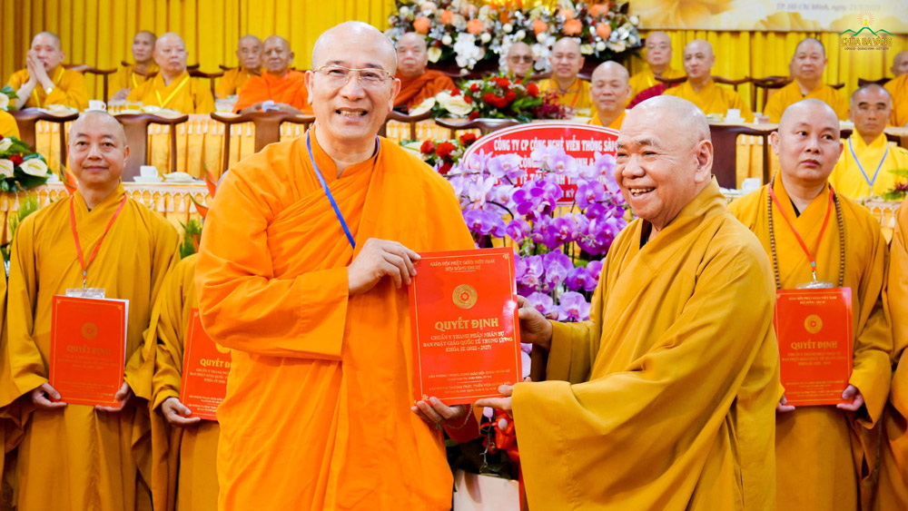 Đại đức Thích Trúc Thái Minh nhận quyết định chuẩn y làm Phó trưởng Ban Phật giáo Quốc tế Trung ương GHPGVN khóa IX, nhiệm kỳ 2022 - 2027  