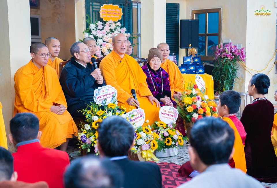 Thân phụ của Sư Phụ gửi lời cảm ơn đến các Phật tử chùa Ba Vàng