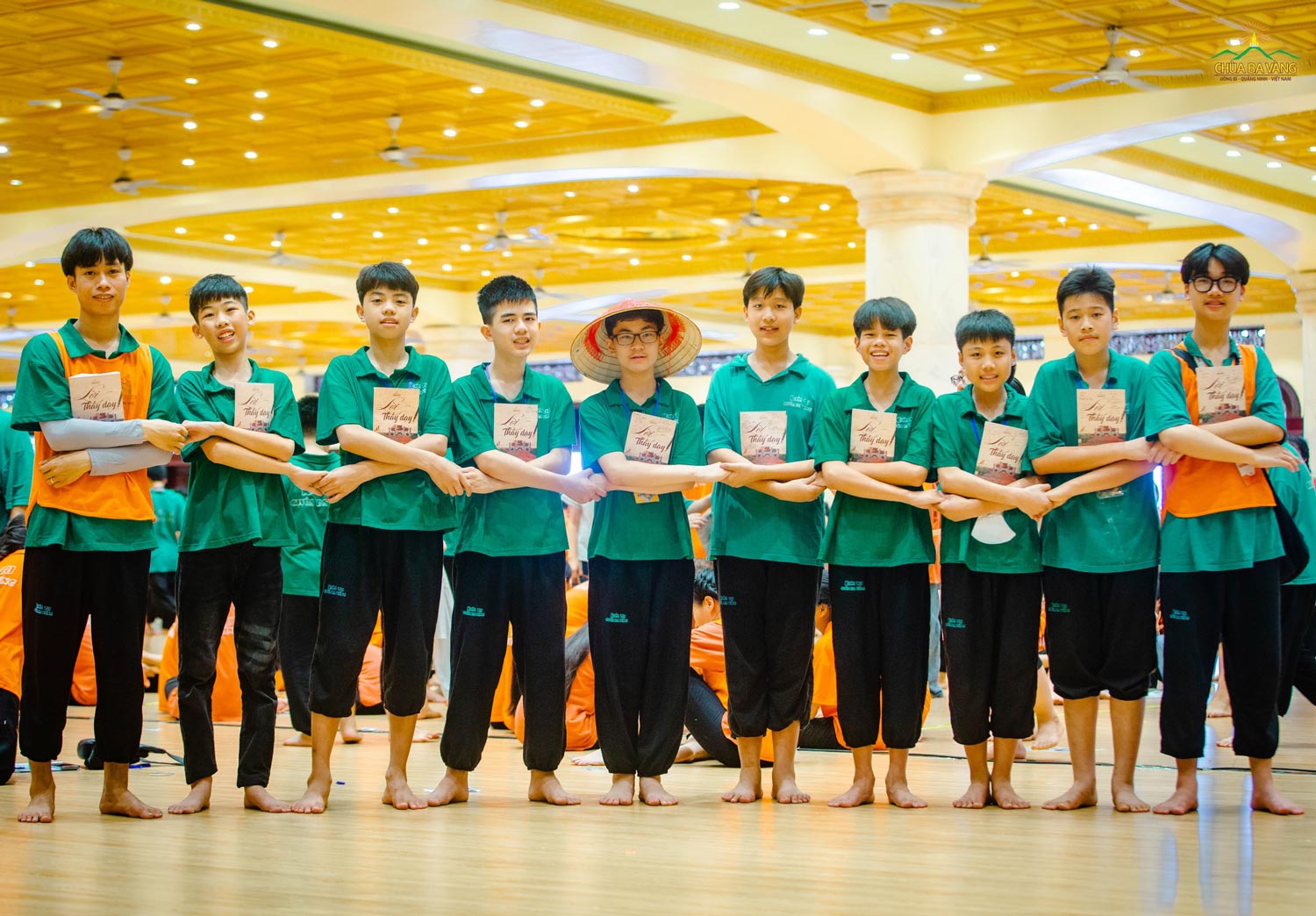 Đoàn kết cùng nhau thực hành thật tốt lời Sư Phụ dạy nha