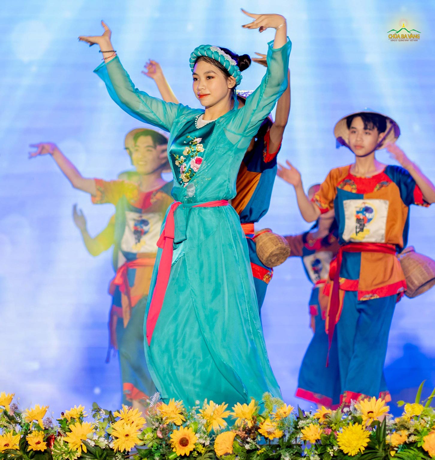 Lê Minh Anh - Khóa sinh tài năng trong khóa tu mùa hè lần 2 năm 2023 với thành tích gần 100 huy chương nhảy Dancesport
