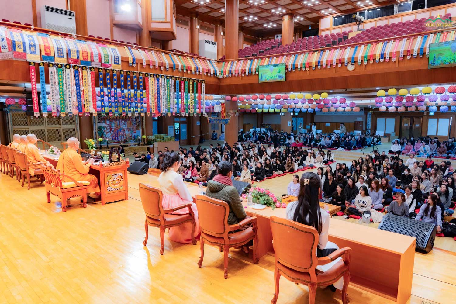 Buổi giảng Pháp của Sư Phụ Thích Trúc Thái Minh được tổ chức tại chùa Quán Môn, thành phố Seoul, Hàn Quốc