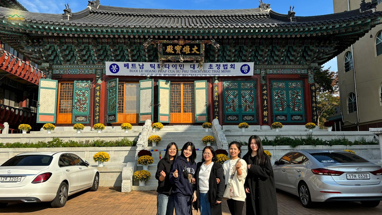 Chúng mình đã có mặt tại chùa Đại Tinh Daegu để chuẩn bị cho buổi hoằng pháp của Sư Phụ Thích Trúc Thái Minh cùng đoàn