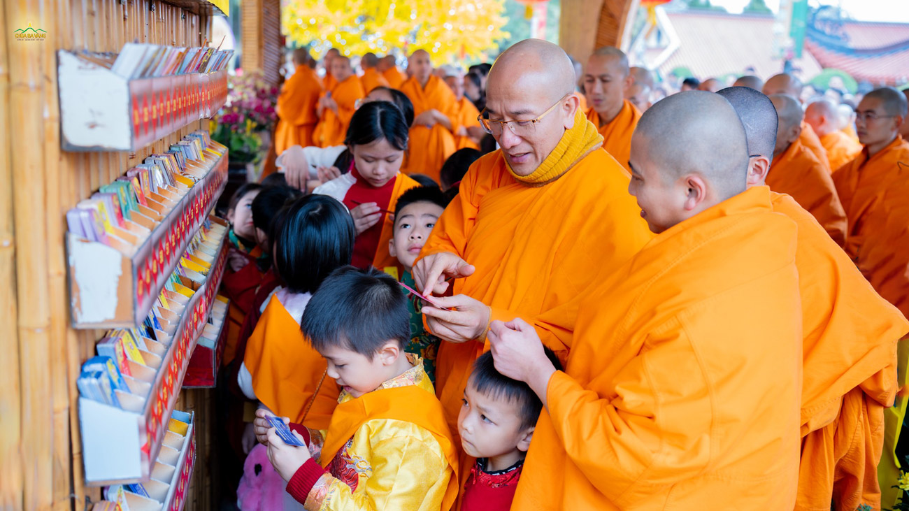 Những lời Phật dạy sẽ giúp chúng ta có cách thực hiện đúng theo thiện nhân quả
