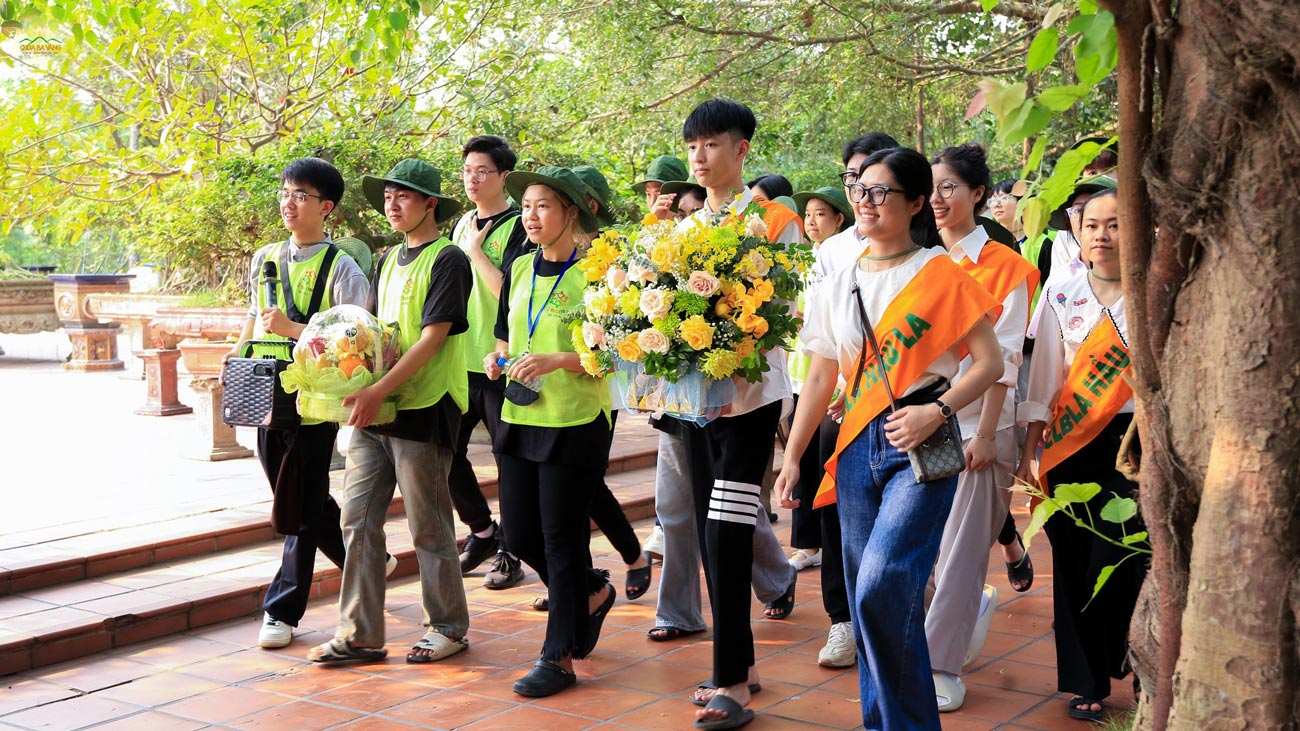 Chúng mình rất vui khi được tham quan khu di tích lịch sử quốc gia gắn liền với những chiến công oanh liệt của cha ông ta