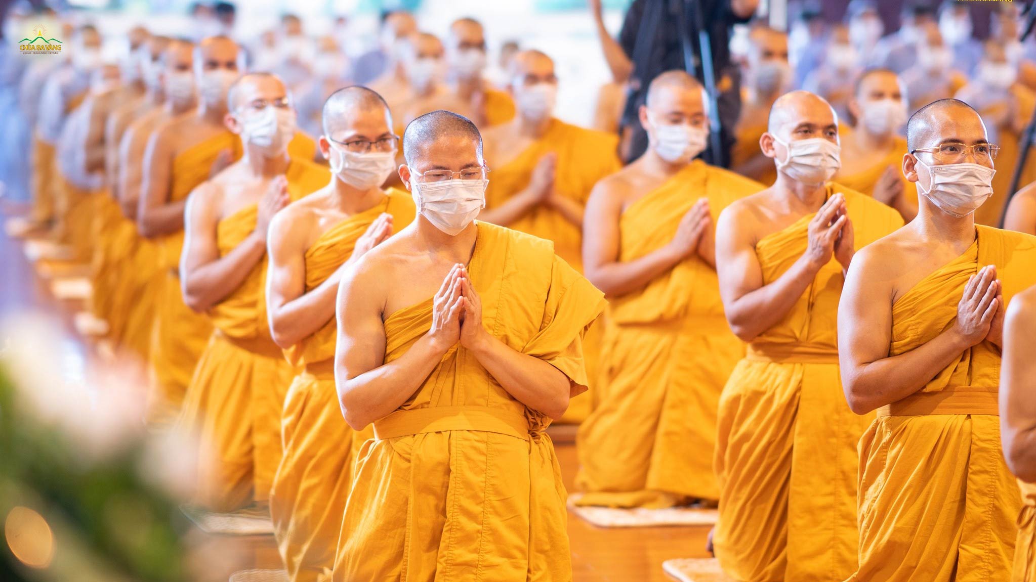 Hướng về Sư Phụ, tứ chúng đã dũng mãnh phát nguyện Bồ đề, để vững bước trên con đường tầm cầu Phật quả
