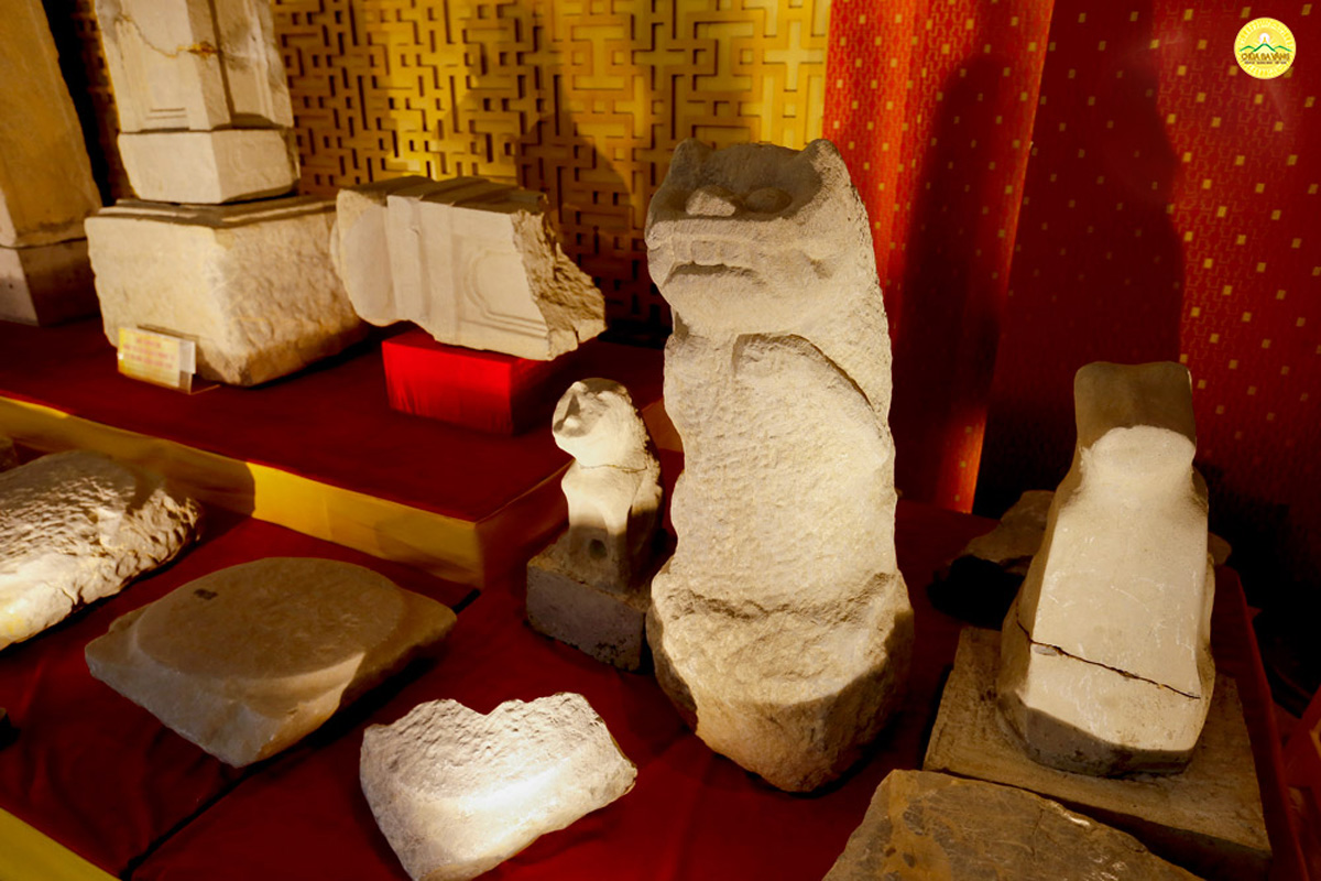 Một số cổ vật được tìm thấy và hiện đang được lưu giữ tại bảo tàng chùa Ba Vàng  