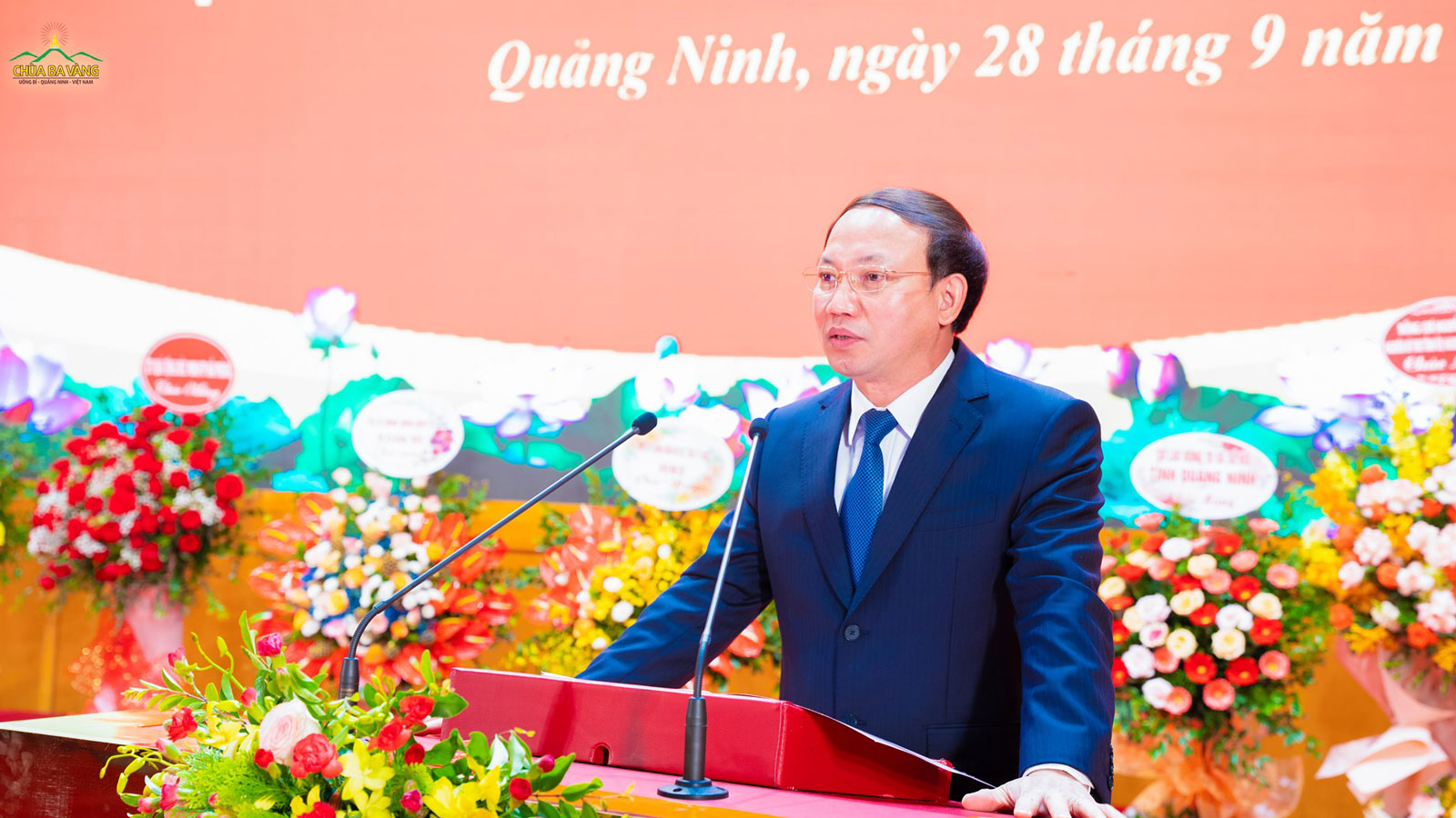 Ông Nguyễn Xuân Ký - Ủy viên Trung ương Đảng, Bí thư Tỉnh ủy, Chủ tịch HĐND tỉnh phát biểu tại Hội nghị