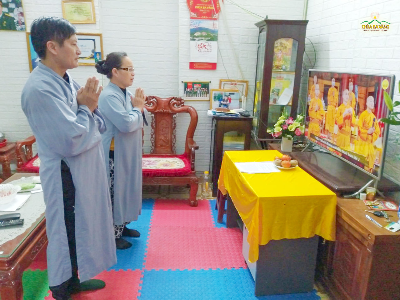 Tại Bắc Ninh, Phật tử đạo tràng Minh Nguyên Tiên Du đã hướng tâm tham gia lễ kết đàn.