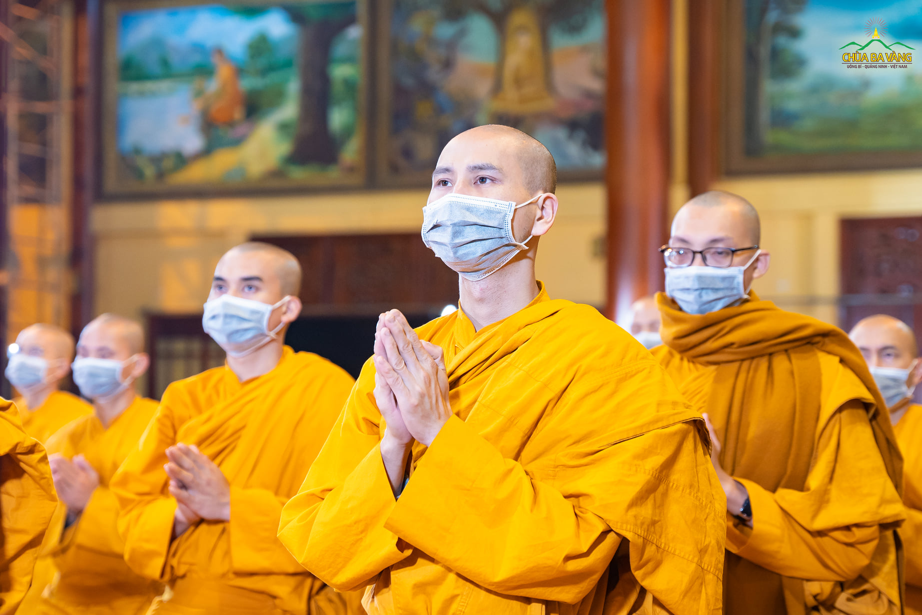 Chư Tăng chùa Ba Vàng trong lễ trai đàn chẩn tế tháng 11 năm Tân Sửu