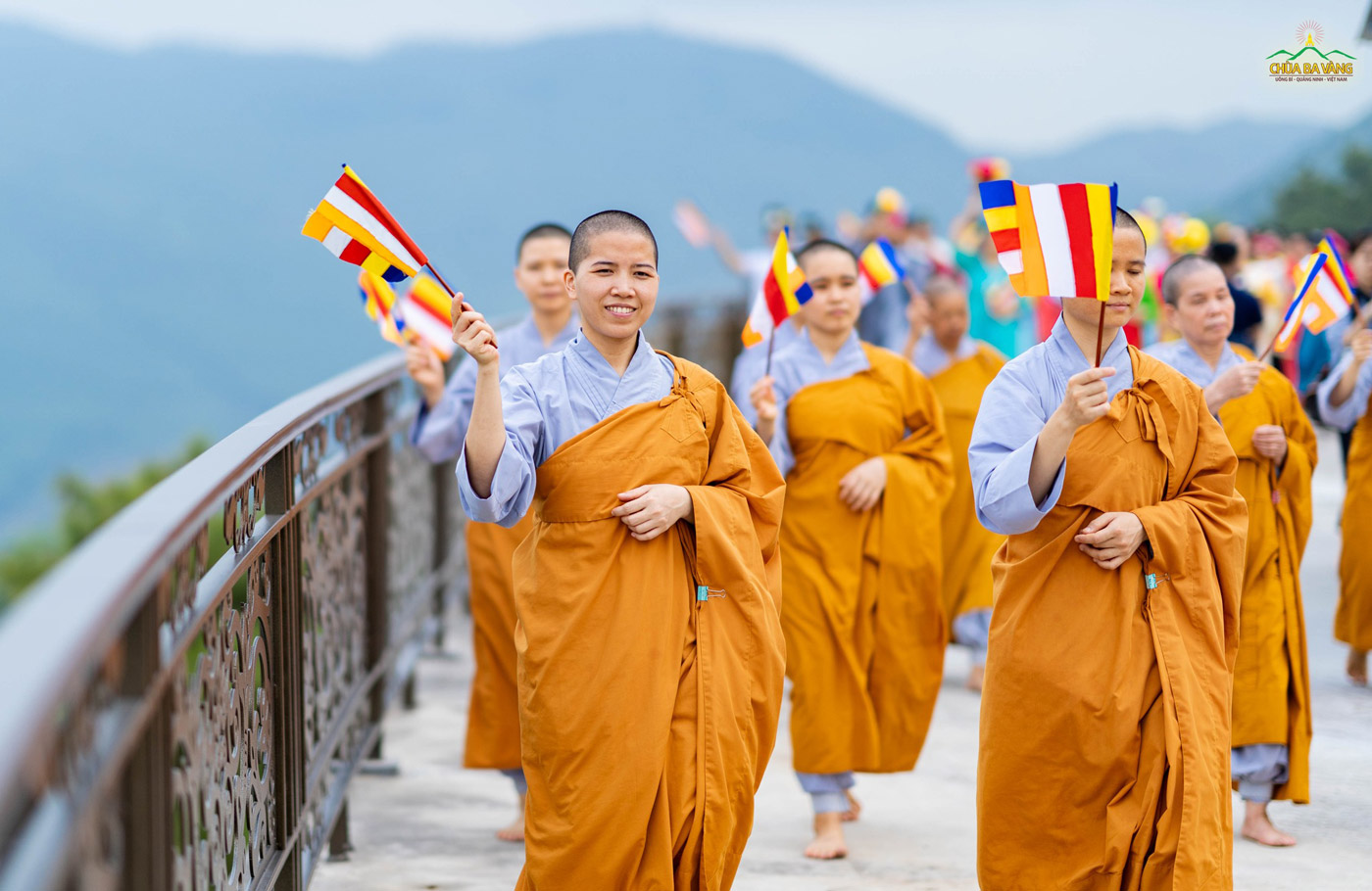 Chư Ni chùa Ba Vàng đón mừng kỷ niệm sự kiện ngày Đức Phật đản sinh
