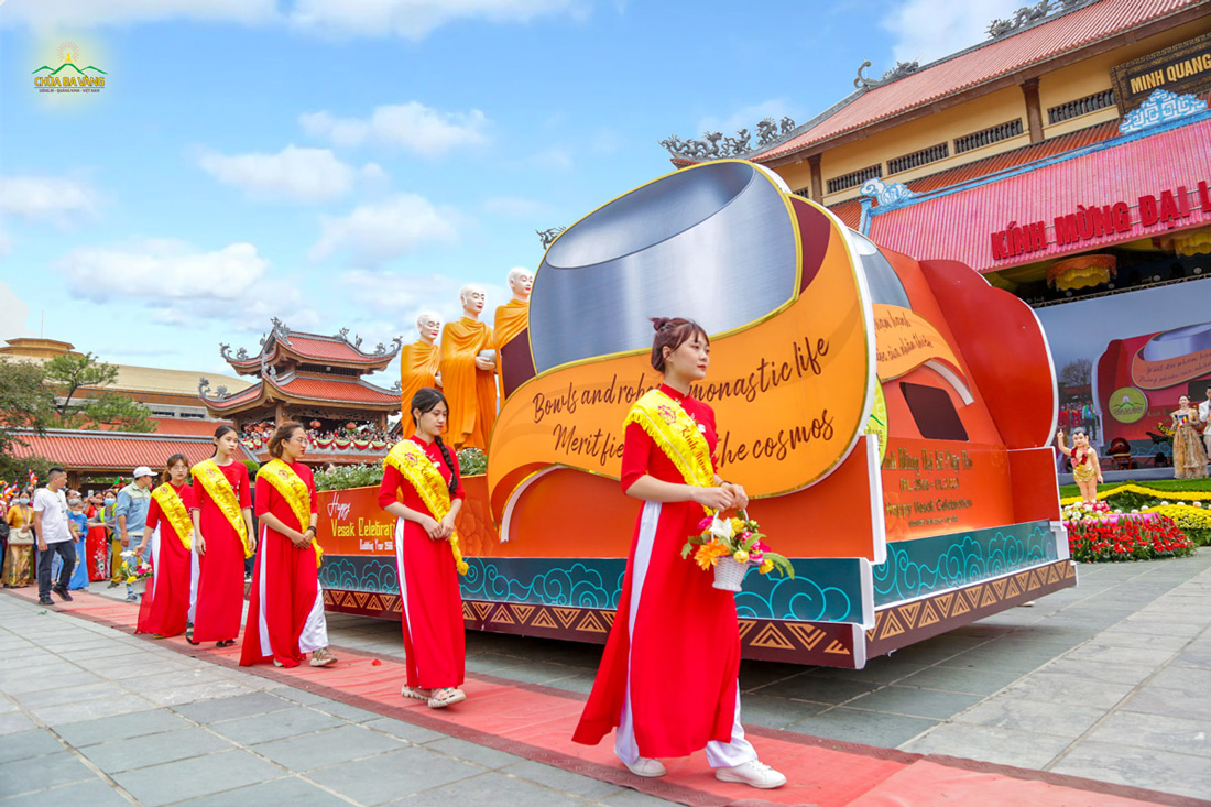mo-hinh-tang-doan-khat-thuc-trong-dai-le-phat-dan-2022