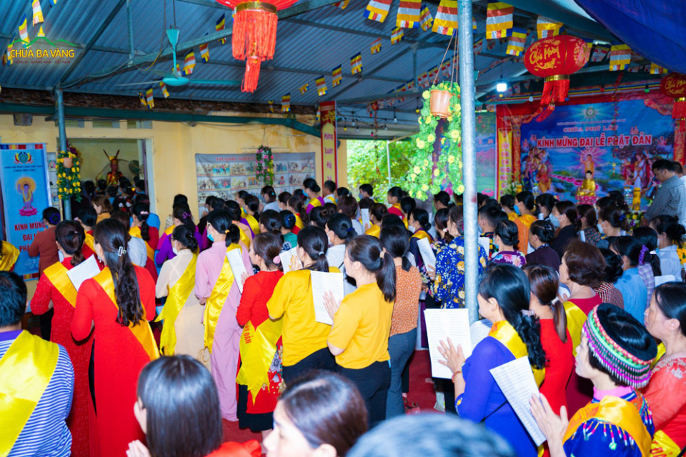 Lễ Phật đản tại chùa Phú Lâu, huyện Lương Tài, tỉnh Bắc Ninh