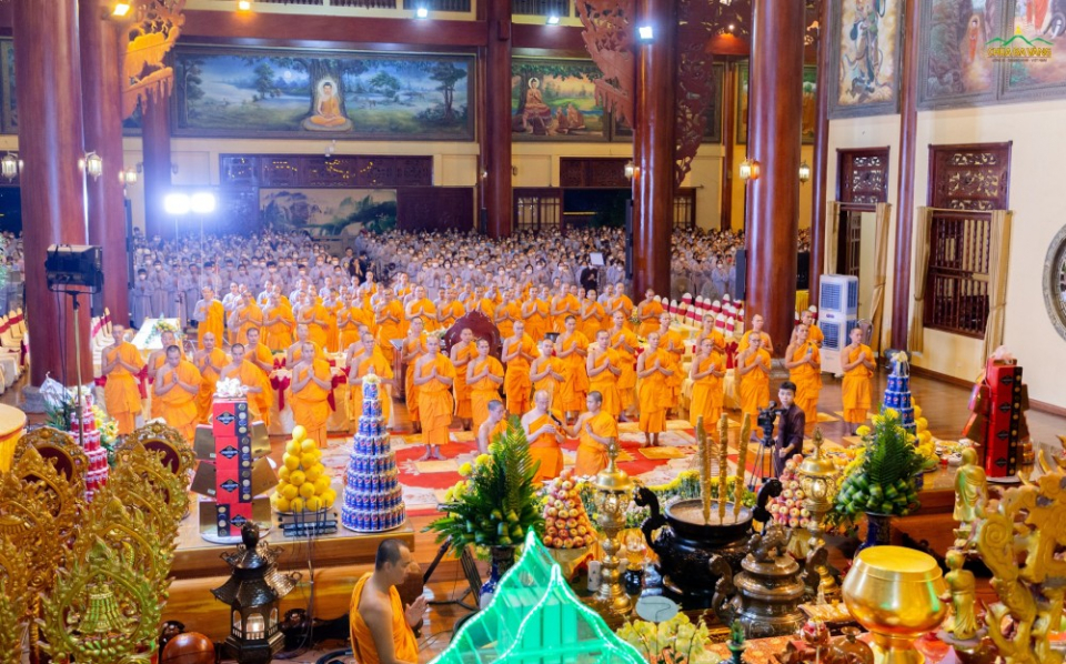 Thể theo lời thỉnh cầu của nhân dân và Phật tử thập phương, chùa Ba Vàng tổ chức lễ kết mãn Pháp đàn Lương Hoàng Bảo Sám năm 2022