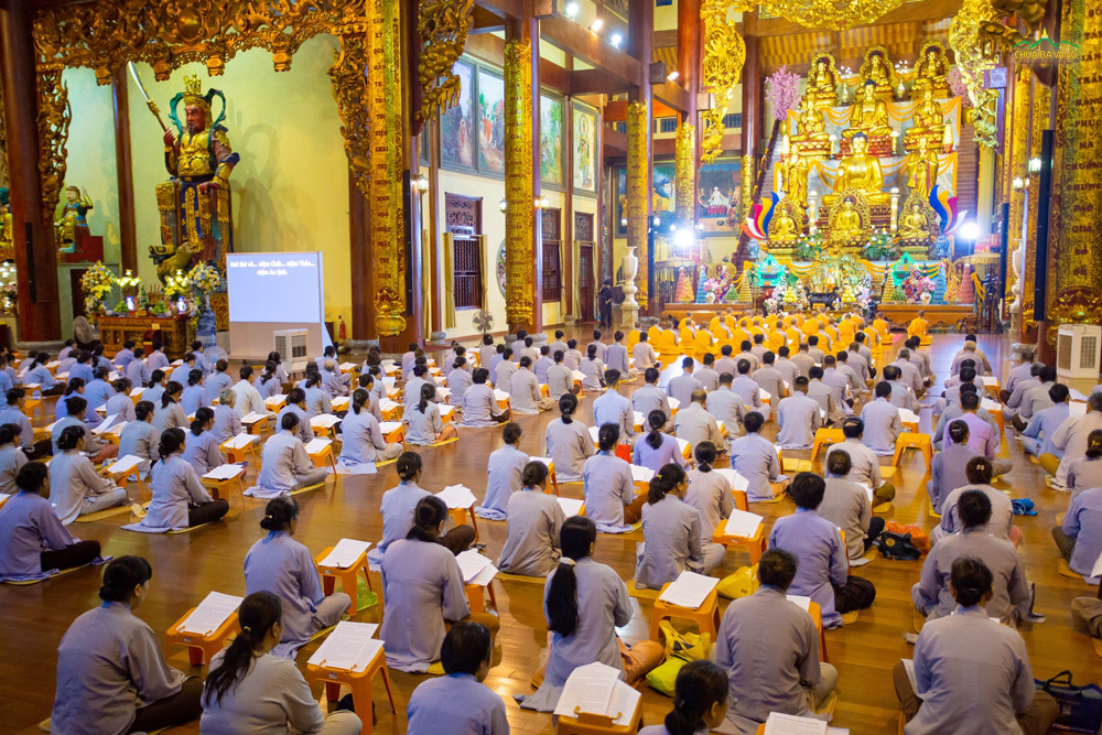 Thời khoá tụng Kinh ngày 1 trong chương trình tu tập theo 3 tháng an cư kiết hạ của chư Tăng