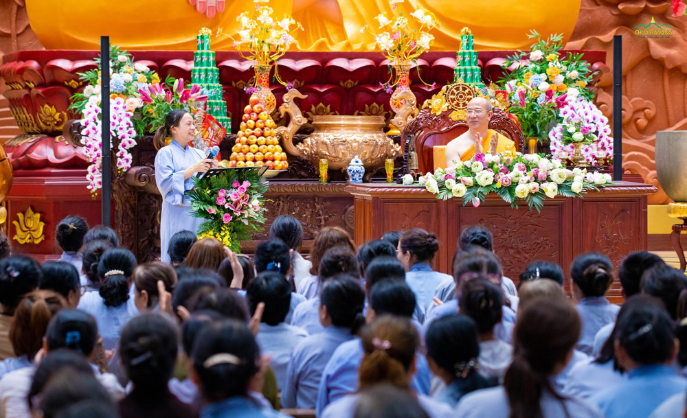 Phật tử Ngô Thị Quý - thành viên đạo tràng Minh Chân Phú Lâm, Bắc Ninh xúc động chia sẻ câu chuyện giúp chồng vượt qua cơn bạo bệnh vì bệnh hen phế quản nhờ tu tập Phật Pháp.