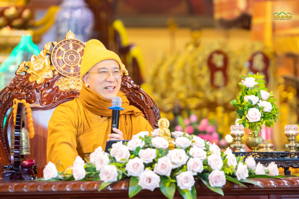 Sư Phụ Thích Trúc Thái Minh chia sẻ về bản chất của việc mua vàng vào ngày vía Thần Tài (ảnh minh họa)