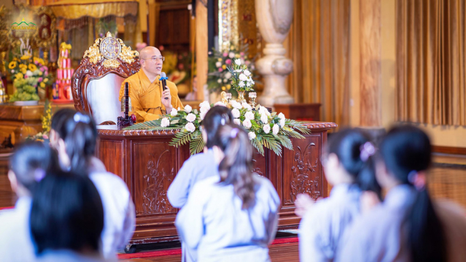 Sư Phụ Thích Trúc Thái Minh đồng ý với các Phật tử xa xứ thành lập Đạo tràng và đặt tên là Phật tử xa xứ chùa Ba Vàng