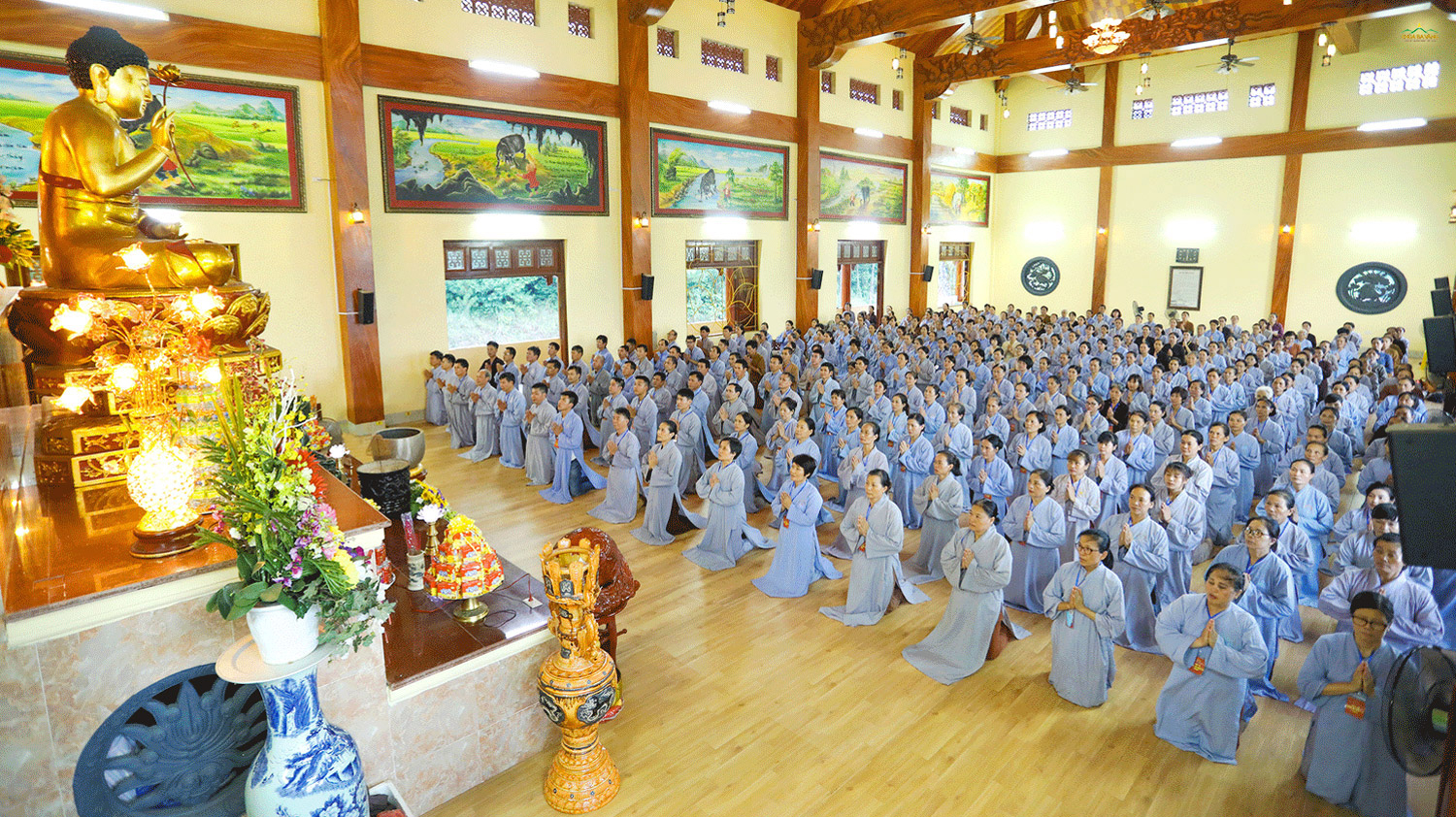 CLB Cúc Vàng - Tập Tu Lục Hòa là môi trường thiện lành giúp các Phật tử rèn luyện, phát triển thân tâm, trở nên hướng thiện hướng thượng