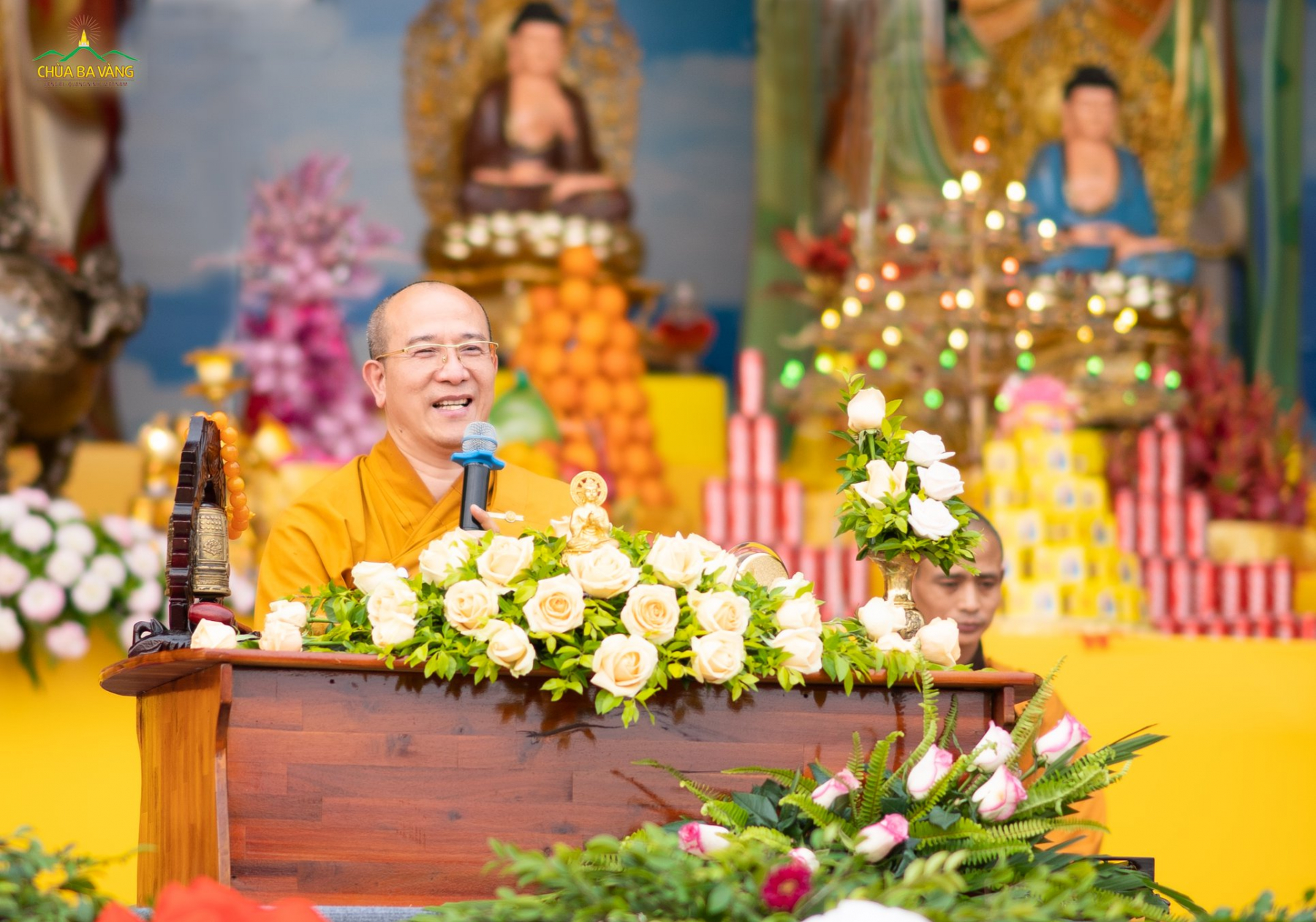Với lời cầu thỉnh của các Phật tử, Sư Phụ đã từ bi giảng giải cho đại chúng Pháp thoại: “Ai giữ gìn tài sản cho ta tốt nhất?”