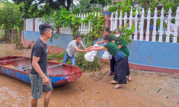 Bếp lửa tình người giữa mùa bão lũ