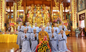 Lễ xuất gia cho 11 giới tử chùa Ba Vàng