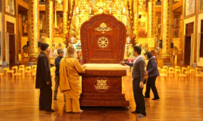 Cung nghinh Pháp toà về chùa Ba Vàng