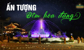 Khoảnh khắc linh thiêng và vô cùng ấn tượng trong đêm hoa đăng mừng Phật Đản 2020