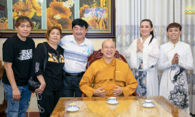 Ca sĩ Phi Nhung lần đầu tiên chia sẻ về chùa Ba Vàng
