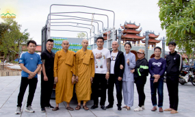 Chùa Ba Vàng chung tay cùng nhân dân, Phật tử Thành phố Uông Bí hỗ trợ đồng bào miền Trung