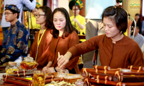 Tìm hiểu nghệ thuật thiền trà theo góc nhìn đạo Phật trong Lễ hội Hoa Cúc chùa Ba Vàng