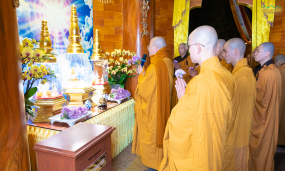 Tưởng nhớ ân đức đấng Từ Phụ - Sư Phụ và chư Tăng chiêm bái Xá Lợi Phật