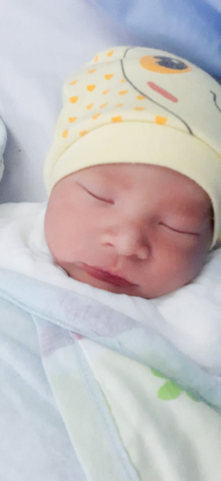 Con trai của chị Phạm Thị Lan mắc bệnh tim bẩm sinh từ khi mới sinh