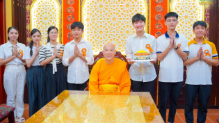 Nỗi nhớ Nhà lớn và món quà tri ân