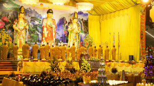 Làm lễ phả độ gia tiên tại chùa có cần sớ không?