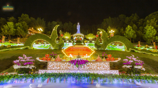 Cúng dường Tam Bảo chùa Ba Vàng