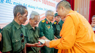 Nhịp cầu sẻ chia - Chung tay xoa dịu nỗi đau da cam