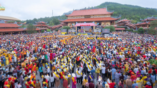 Kính mừng Đại lễ Phật đản 2022 - Lan tỏa tinh thần mừng vui đến khắp muôn nơi