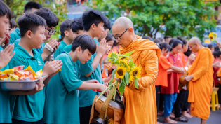 Đặt bát - Truyền thống ba đời của chư Phật | Thắp sáng trí tuệ - Khóa tu mùa hè lần 4 - 2023