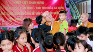 Cô Huỳnh Tiểu Hương gửi lời cảm ơn Sư Phụ Thích Trúc Thái Minh đã giúp đỡ Trung tâm Nhân đạo Quê Hương 500 triệu đồng trong mùa dịch Covid-19