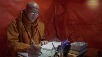 Thầy Giáo, Thầy Tu - Trọn Vẹn Một Chữ Thầy