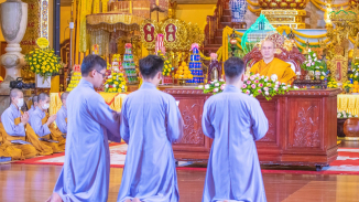 Ân đức của Tăng - Người giữ gìn và hoằng truyền Phật Pháp