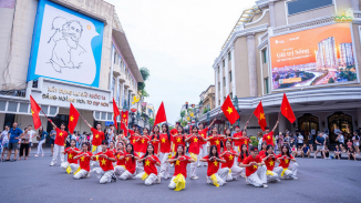 Chùm ảnh MV nhảy trên phố “Tự hào Việt Nam”