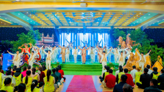 Đêm văn nghệ kỷ niệm ngày Thái tử Tất Đạt Đa xuất gia đầy xúc cảm – Hướng tâm tri ân hạnh nguyện cao quý của Bậc Đại Giác