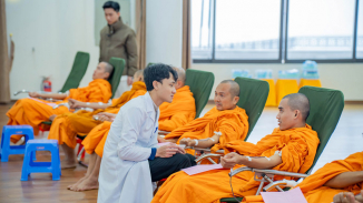 Hiến máu cứu người: Trao giọt hồng yêu thương - Gắn kết nhịp đập nhân ái