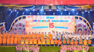 Đêm văn nghệ nhìn lại hành trình 15 năm khóa tu mùa hè: Sự trở về Nhà của nhiều thế hệ