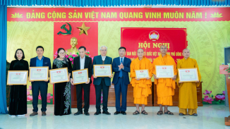 Chư Tăng chùa Ba Vàng tham dự Hội nghị Ủy ban MTTQ Việt Nam thành phố Uông Bí