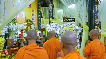 Thành kính đảnh lễ Giác linh Trưởng lão Hoà thượng Thích Phước Tú